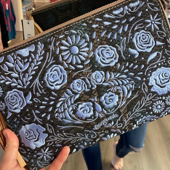 NWT New Consuela Besos L-Shaped Clutch